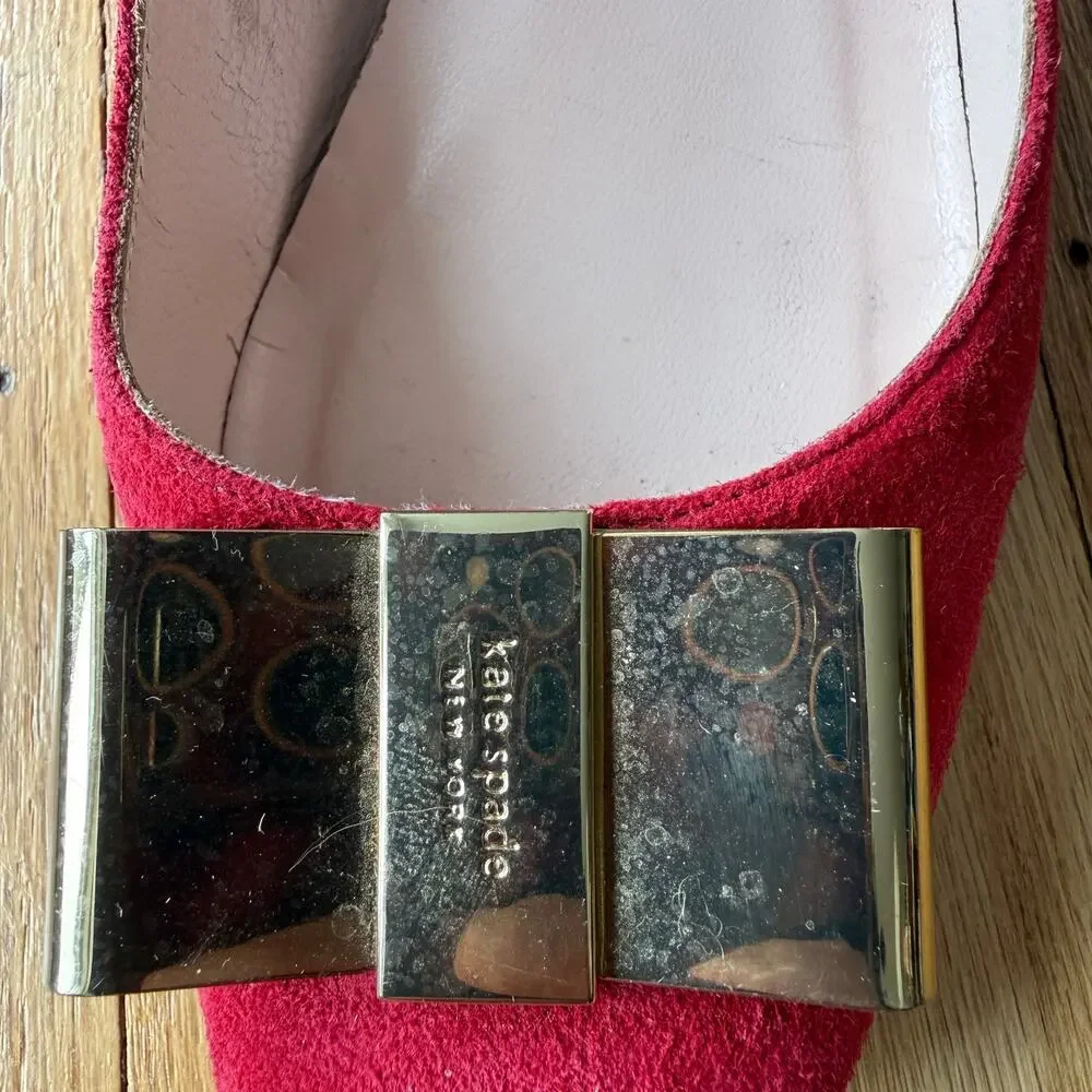 Kate Spade Red Suede Dijon Gold Metal Bow Block Heel Size 6 Classic Preppy Chic